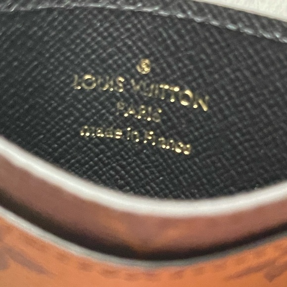 Louis Vuitton MONOGRAM REVERSE CARD HOLDER France - Picture 8 of 10